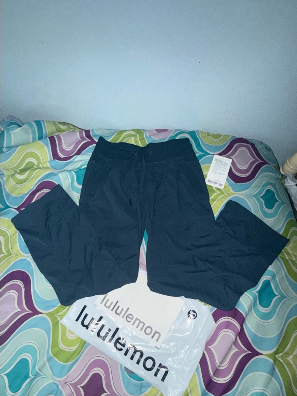Lululemon Dance Studio Pants Short Size 4